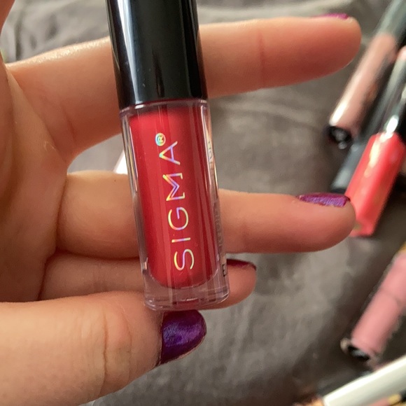 Red lipstick bundle - Picture 5 of 5